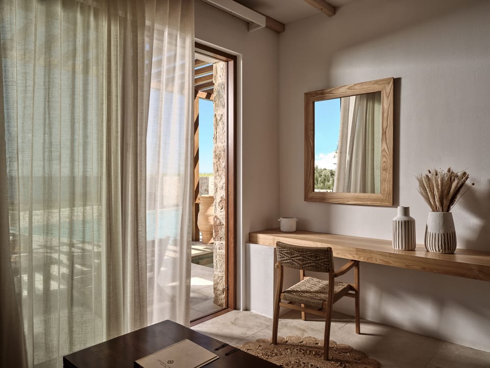 Two Bedroom Sea View Villa Private Pool | Minibar, in-room safe, desk, blackout drapes