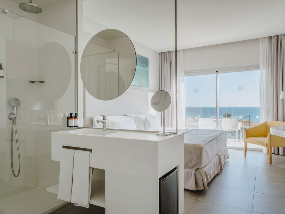 Double Room, Sea View | Premium bedding, down comforters, minibar, in-room safe