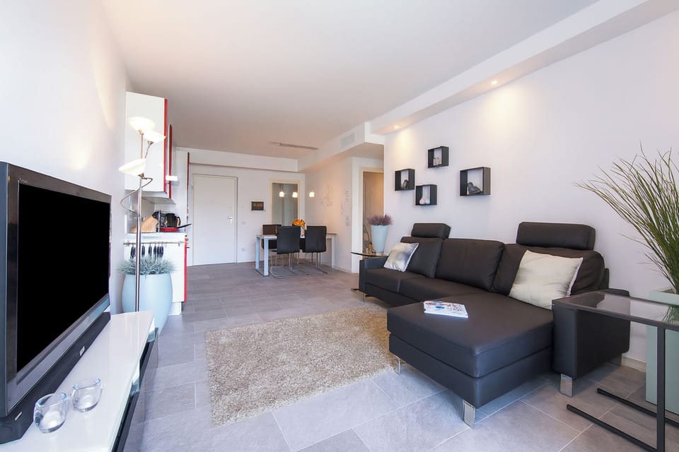 Flat-screen TV, DVD player