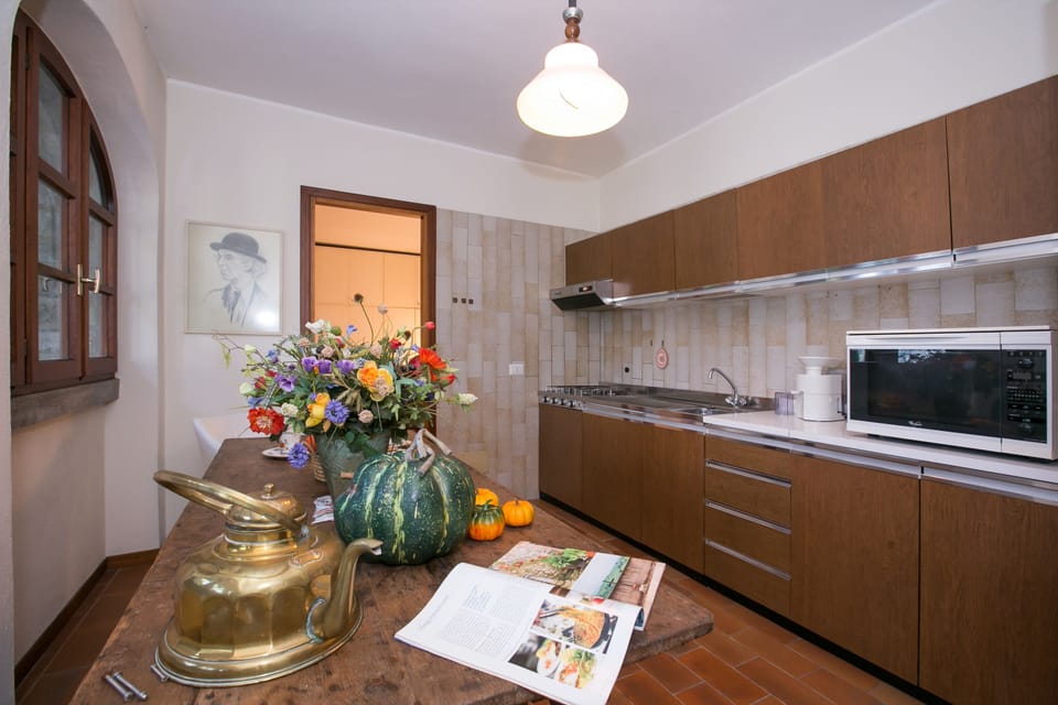 Family Villa, Multiple Bedrooms, Refrigerator & Microwave, Mountainside (Villa San Michele) | Private kitchen | Full-size fridge, microwave, oven, stovetop