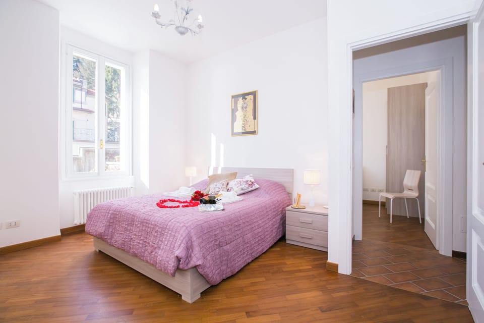 Family Apartment, Multiple Bedrooms, Lakeside (Villa Larius Balcone) | 4 bedrooms, individually decorated, individually furnished
