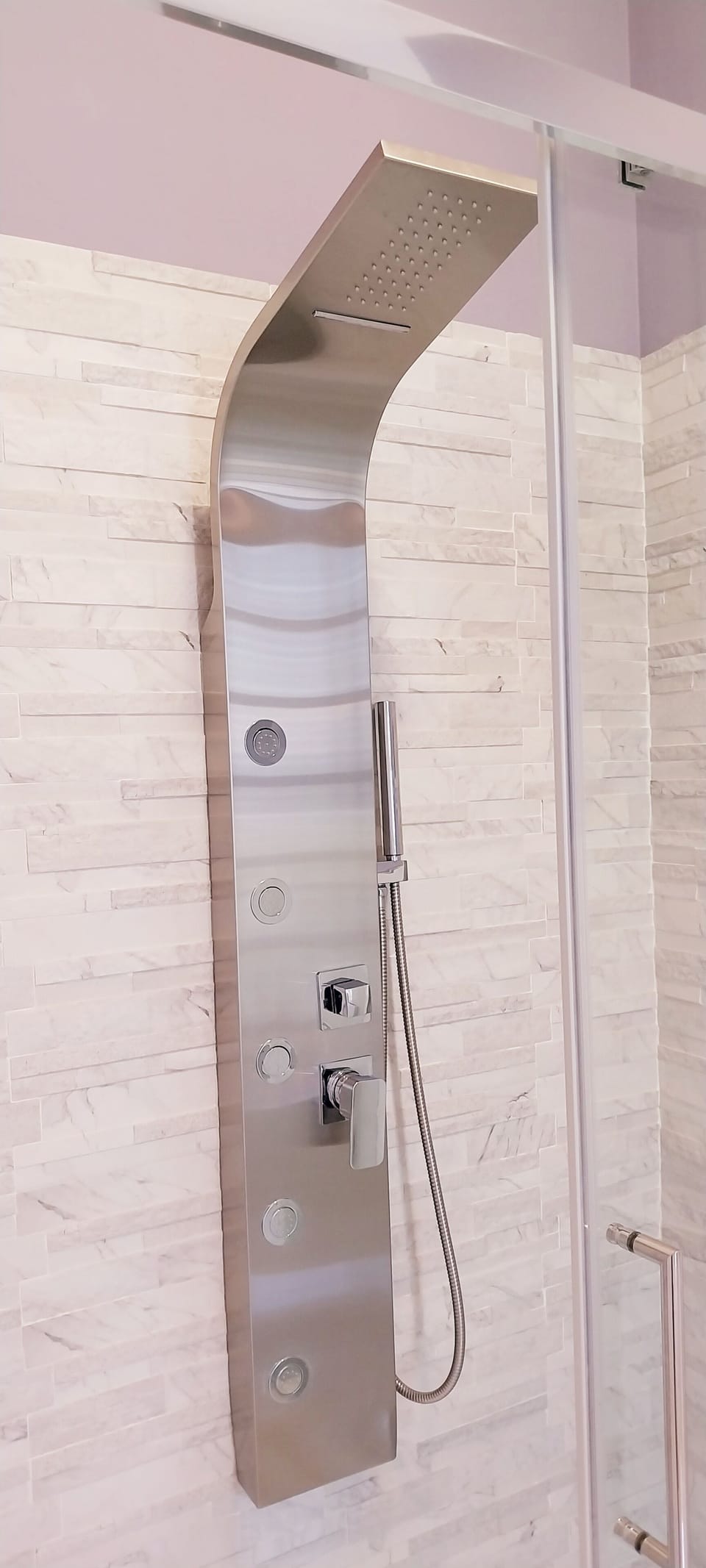 Deluxe Double Room, Balcony, Mountain View | Bathroom | Shower, hydromassage showerhead, free toiletries, hair dryer