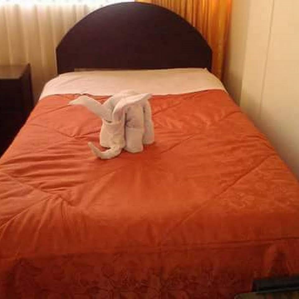 Double Room, Shared Bathroom | Free WiFi