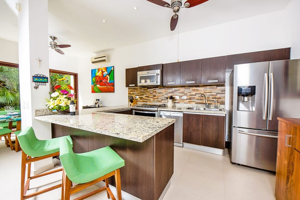 Full equipped kitchen