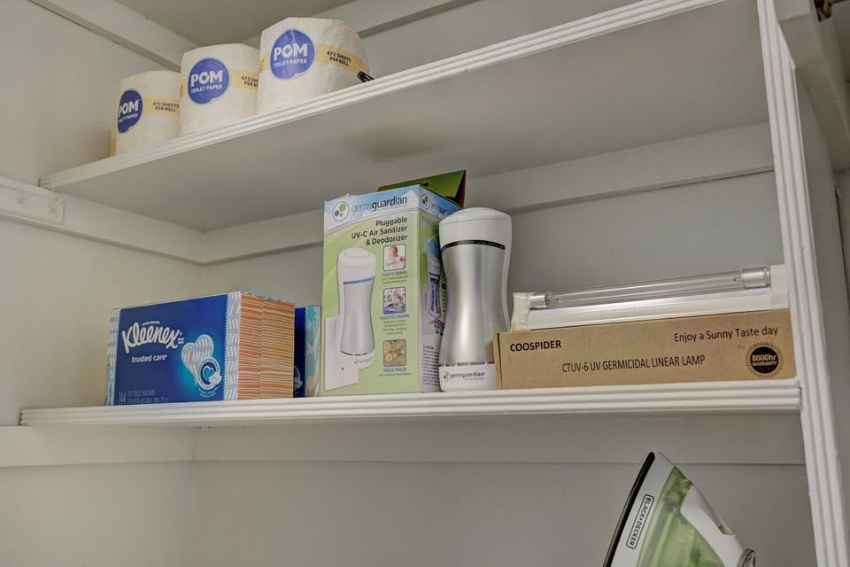 UV-C Sanitizer and Germicidal Lamp