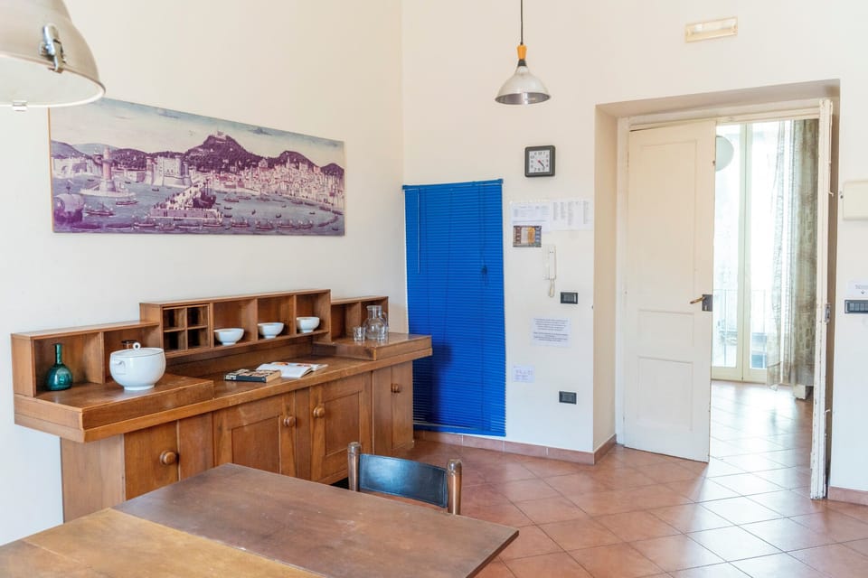 Apartment, 4 Bedrooms | Private kitchen | Full-size fridge, microwave, oven, stovetop