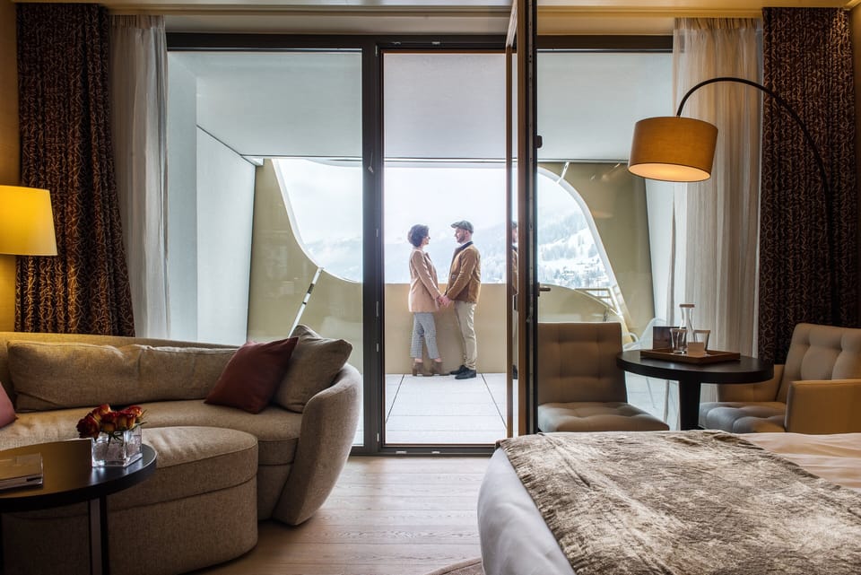 Premium bedding, free minibar items, in-room safe, desk