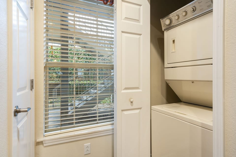 In Unit Washer and Dryer