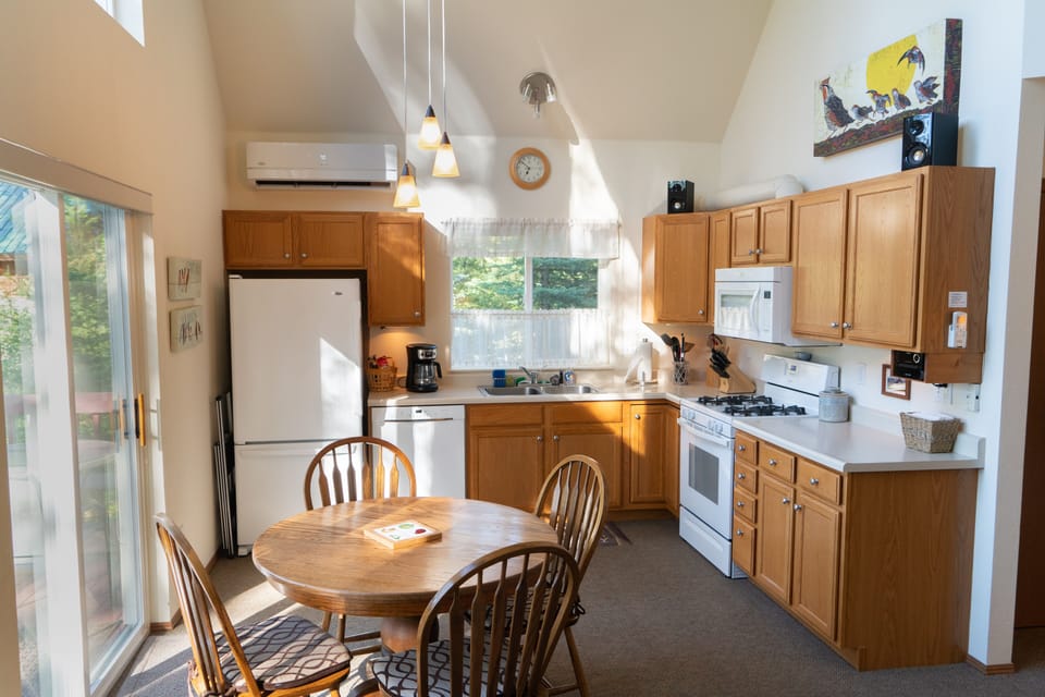 Air-conditioning Located Above Refrigerator
