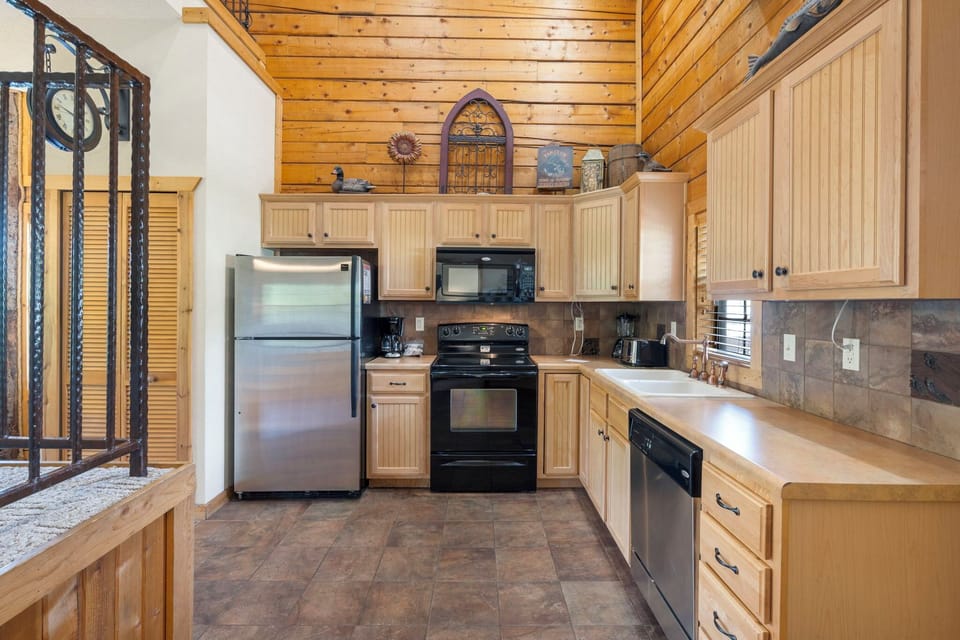 Full Kitchen