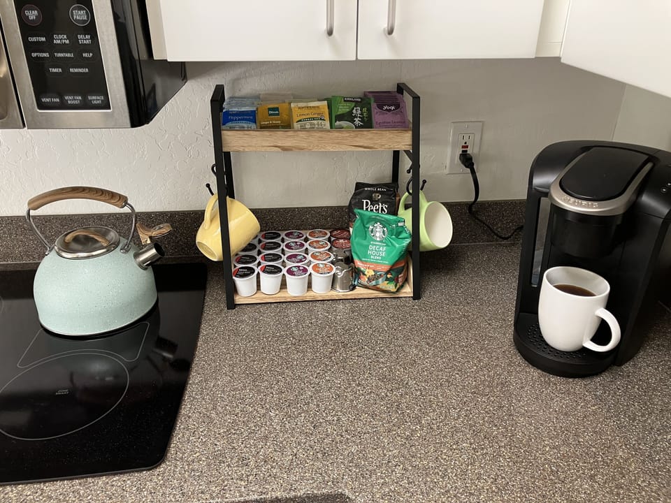 Coffee and Tea Station. There will be an assortment of coffee , de-café  and tea