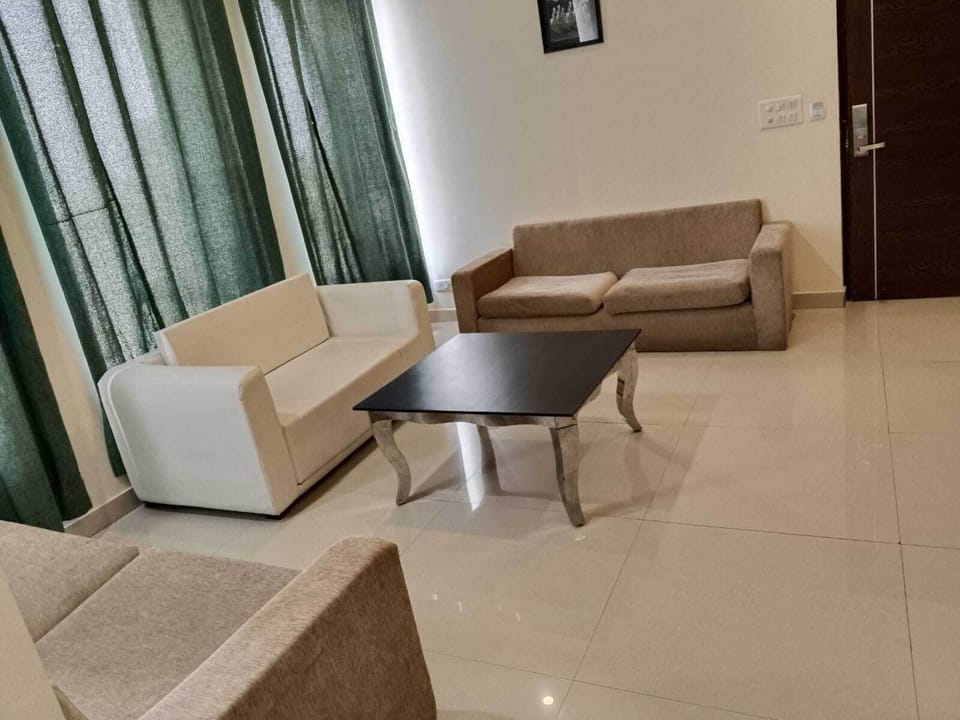 Family Room | Individually furnished, desk, laptop workspace, iron/ironing board