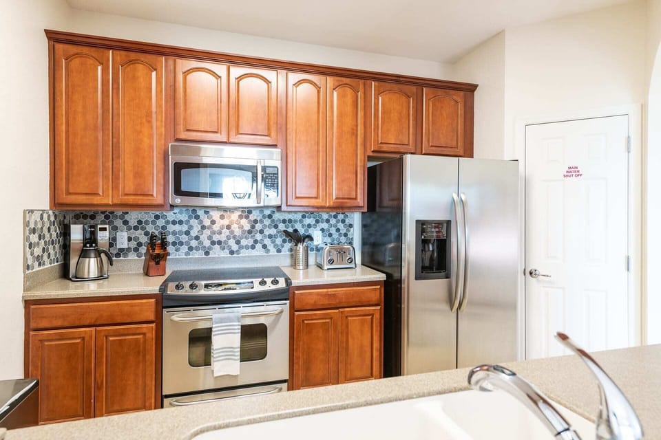 Full equipped kitchen