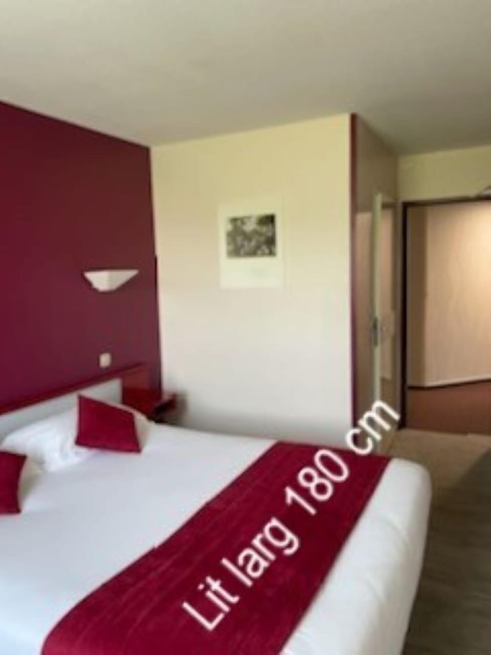 Comfort Double Room | Desk, free WiFi, bed sheets