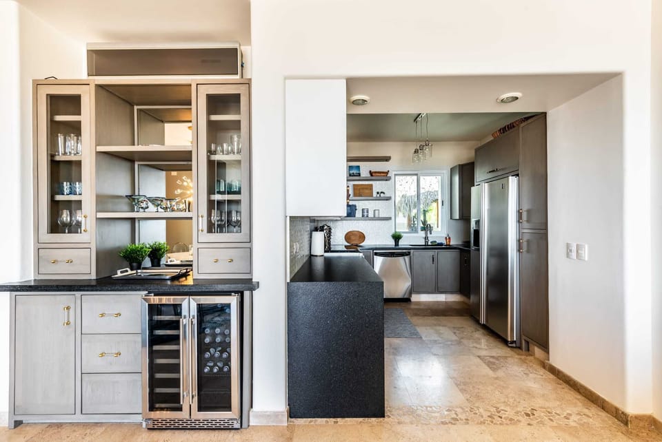 Modern kitchen.