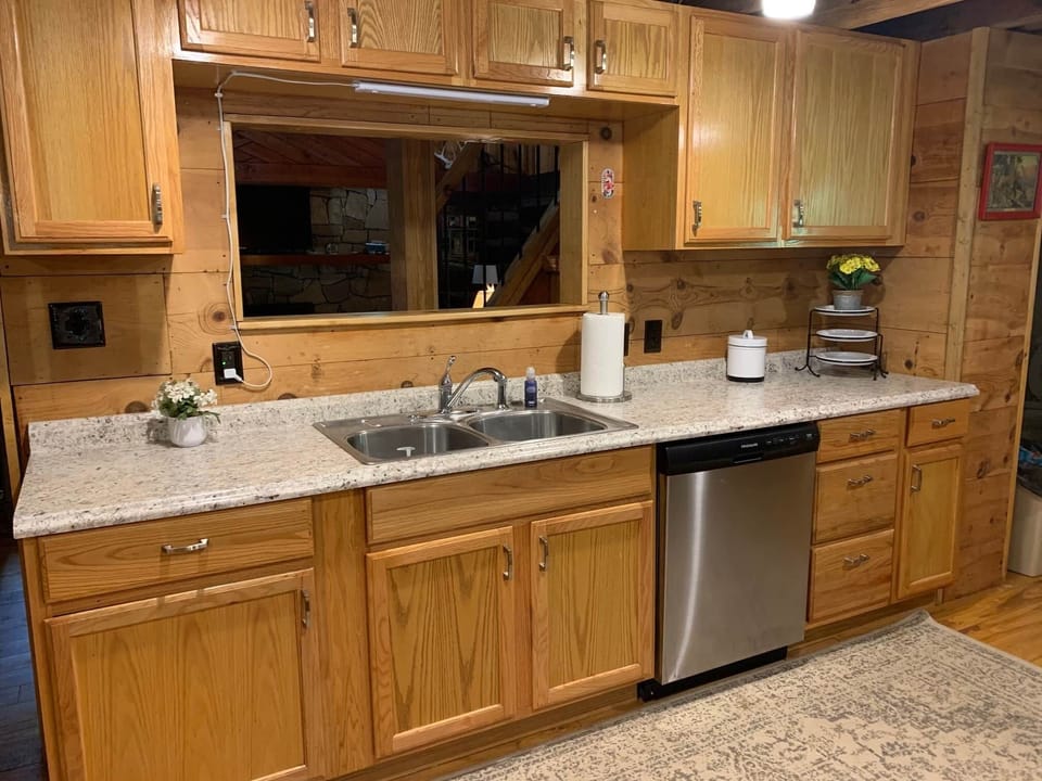 Elevation Vacation Rentals - The Farm - 