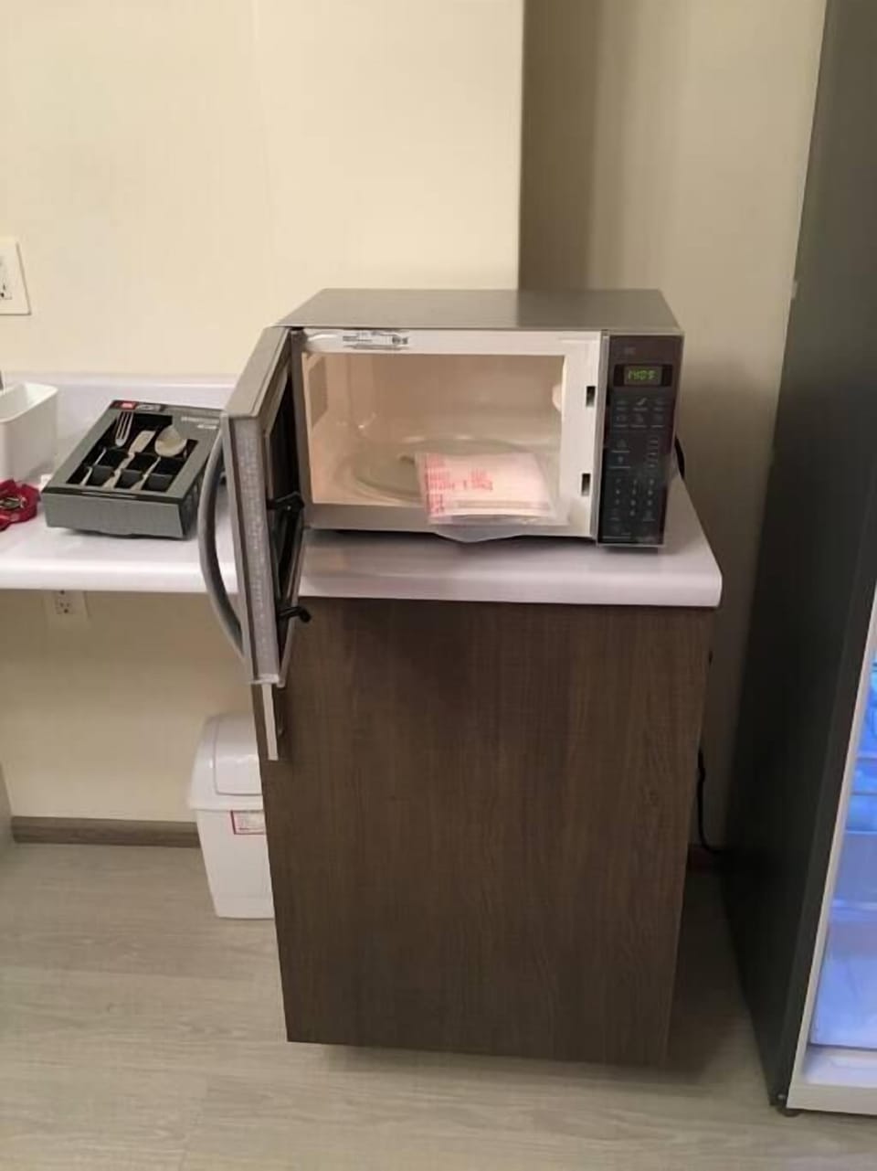 Microwave Oven