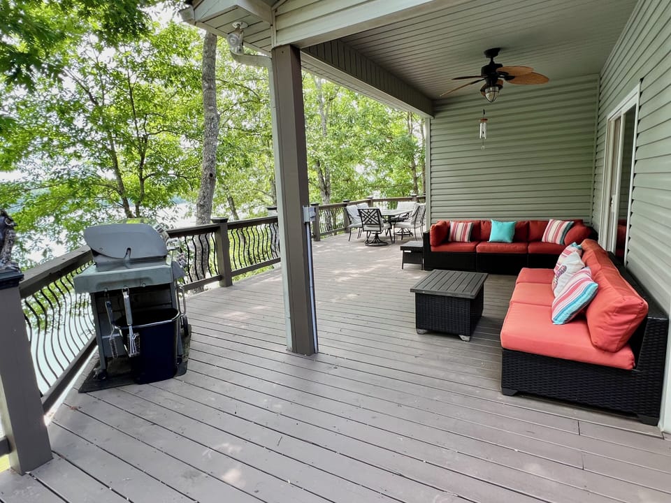 Main Level Deck 