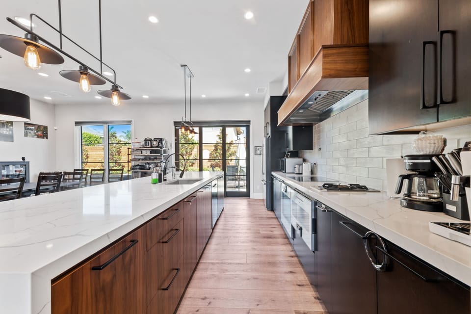 1F Kitchen