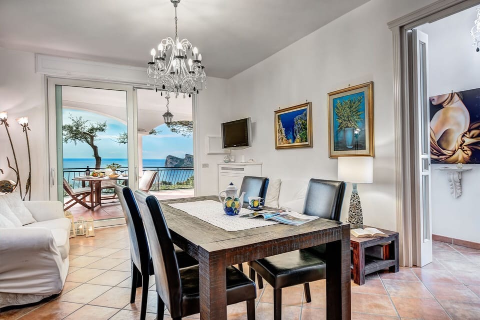medusa-and-the-seahorse-villa-massa-lubrense-apartment-living-room