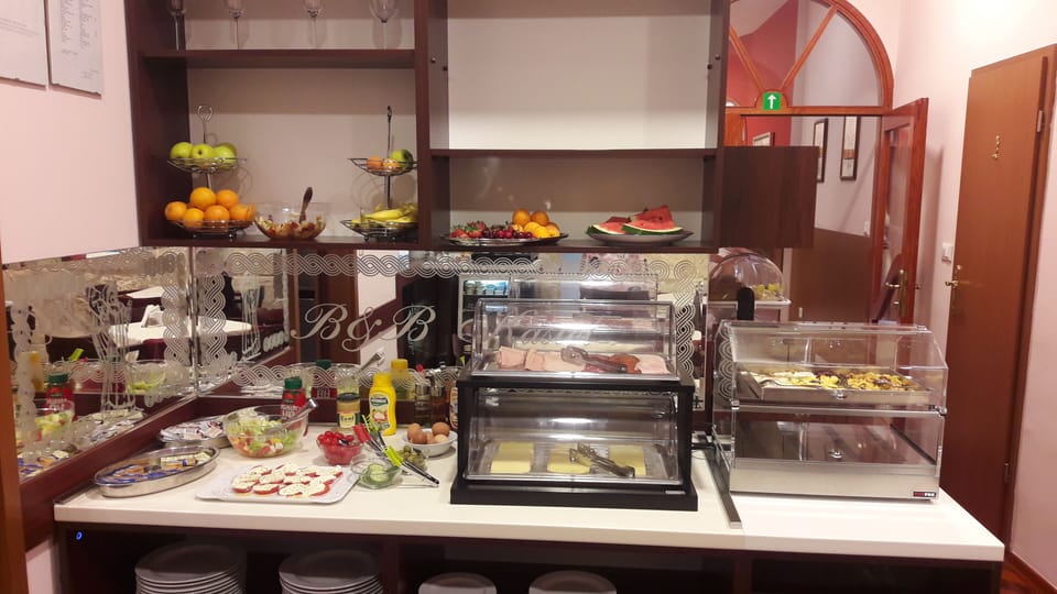 Daily continental breakfast for a fee