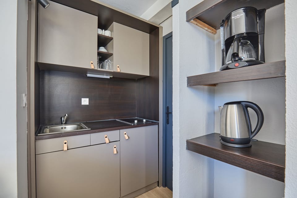 Private kitchenette