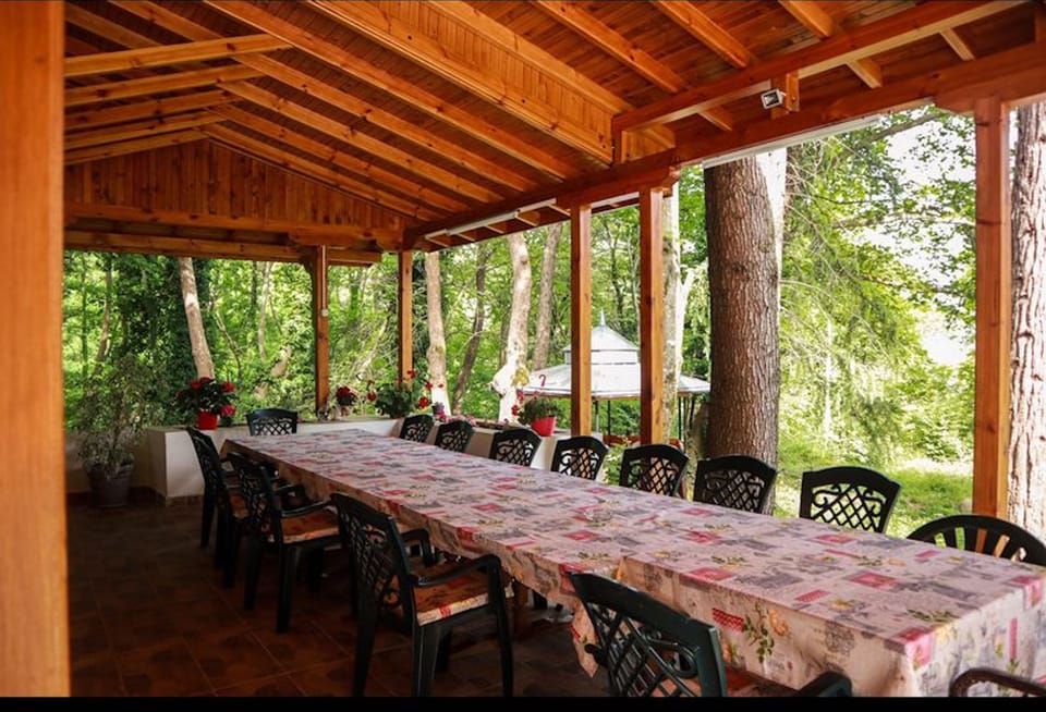 Bungalow, 1 Bedroom, Smoking, Balcony | Living area