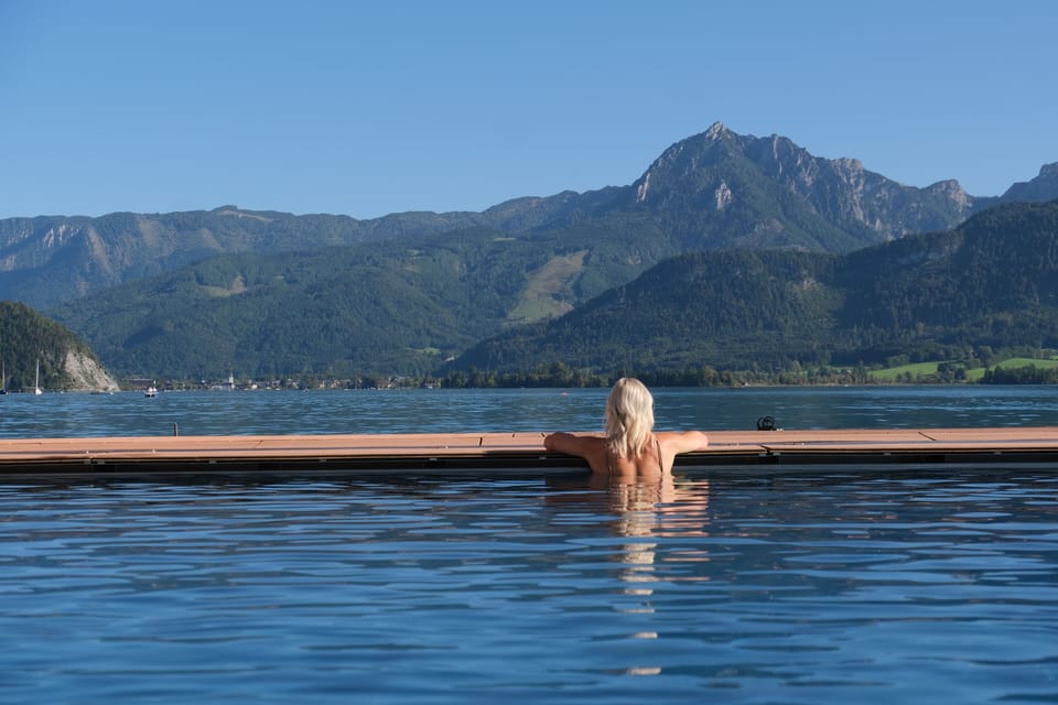 Exercise/lap pool