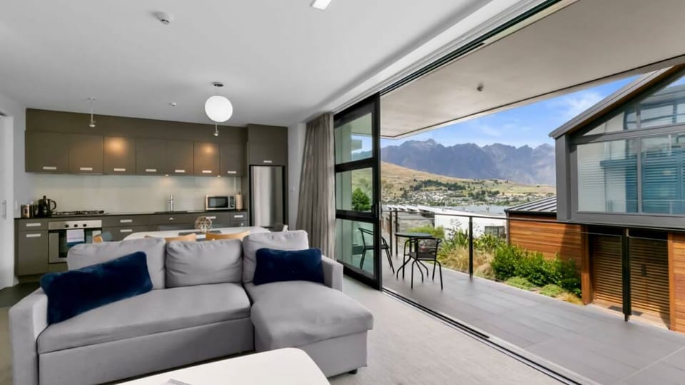 Living Bedroom