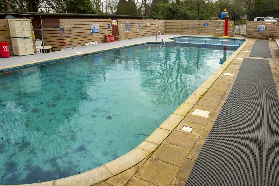 Cabin | Pool | Outdoor pool