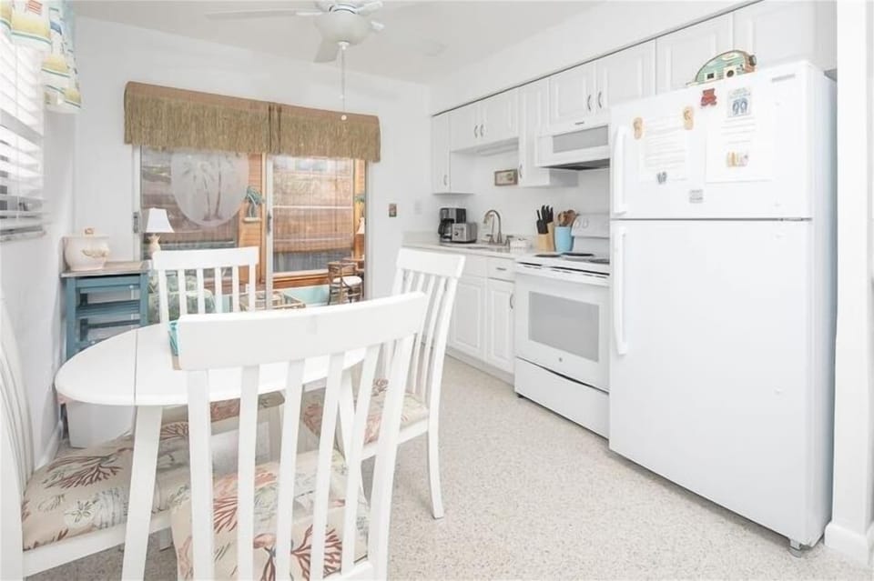 Kitchen and dining area