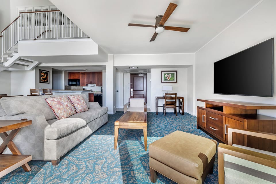 LAGOON TWR 2 BDRM OCEANVW PENTHOUSE 2 LVL STE | Living area | 47-inch LCD TV with cable channels, TV, video-game console