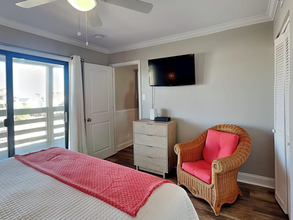 Primary Bedroom - King