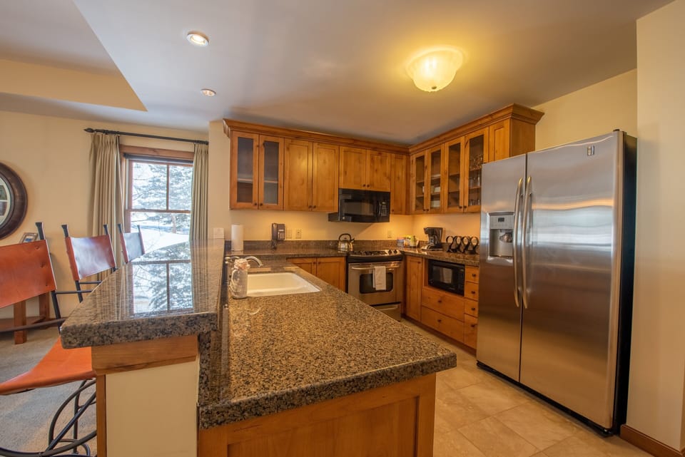 Condo, 2 Bedrooms | Private kitchen | Coffee/tea maker, fridge, oven, toaster