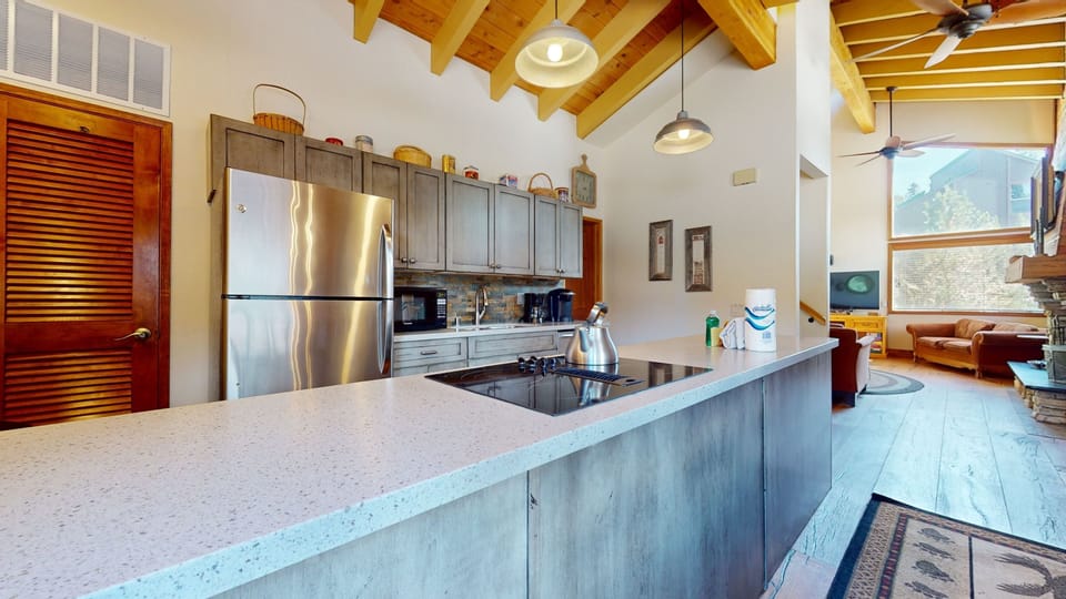 Condo, 2 Bedrooms | Private kitchen | Coffee/tea maker, fridge, oven, toaster