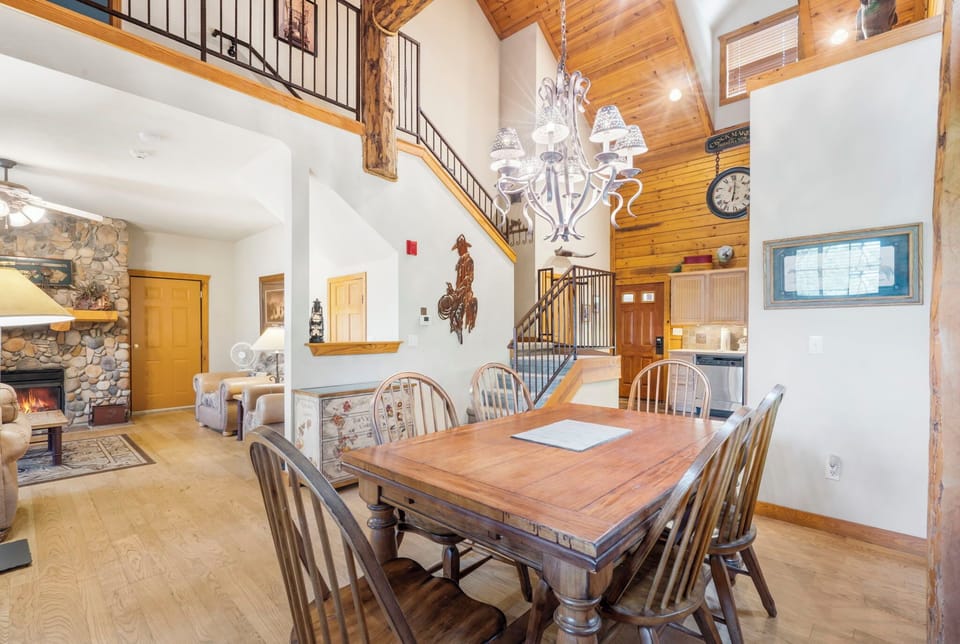 Cabin 248 is a 2 Level Cabin with Great Open Space