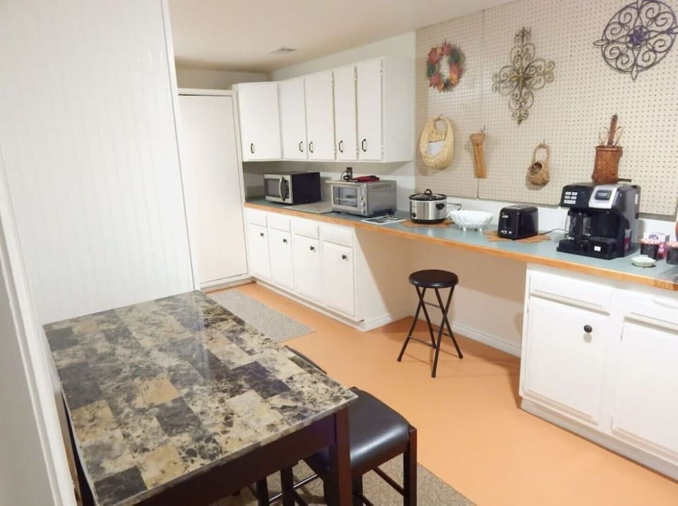 L-shaped Kitchen