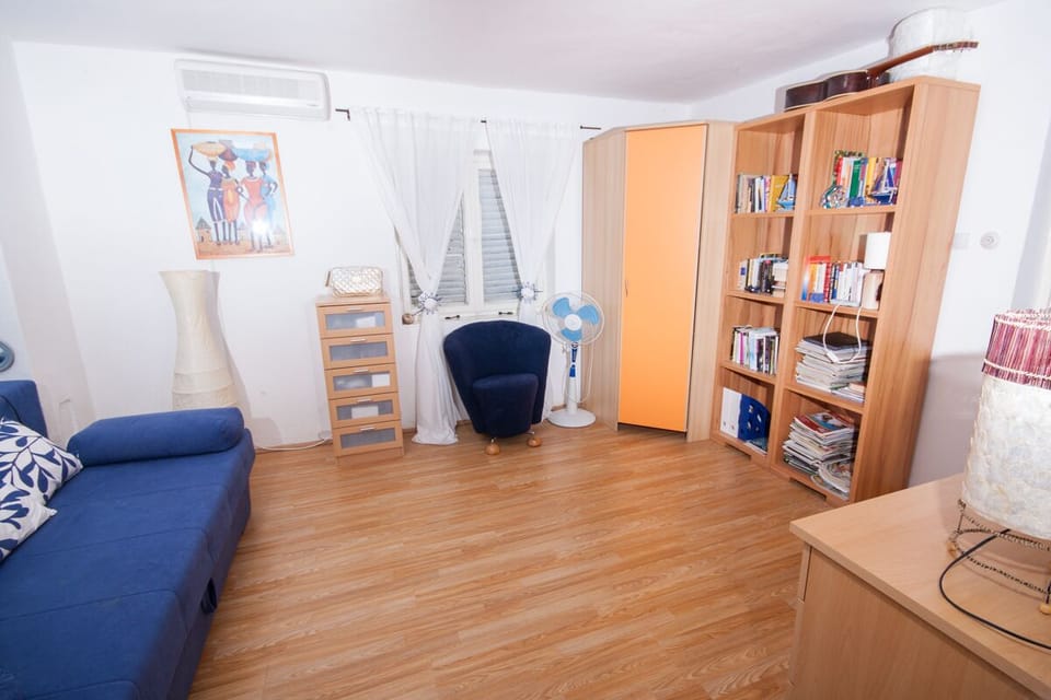 Bedroom 6