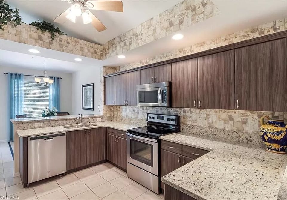 All updated appliances.  Keurig, Mr. Coffee and tea pot in house.