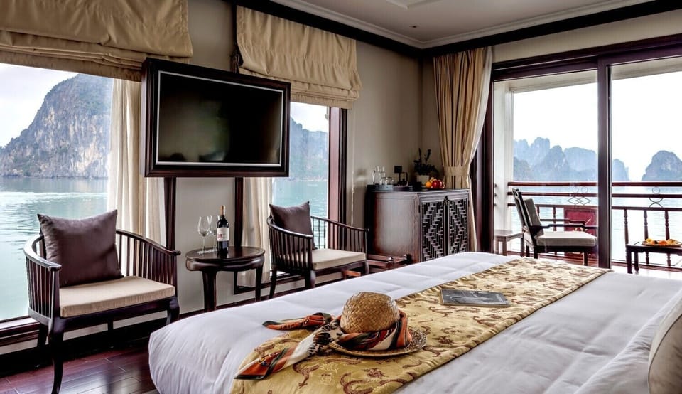 Premier Suite, 1 Bedroom, Ocean View | 1 bedroom, minibar, in-room safe, individually decorated