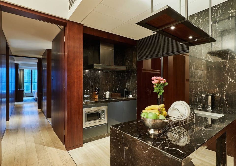 Coffee/tea maker, electric kettle, dining tables