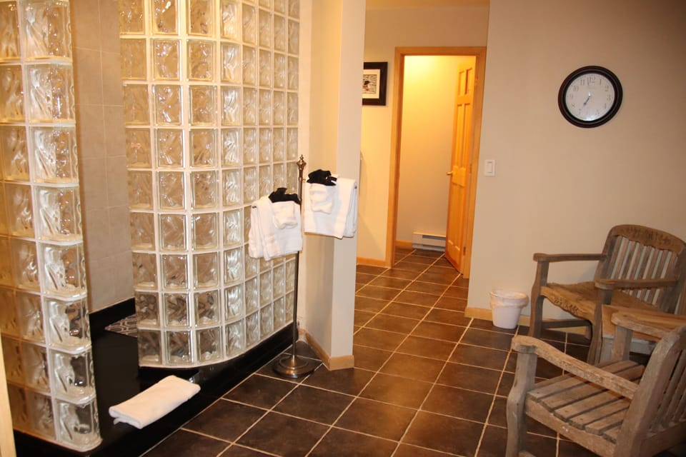 Master Bath Lower Level