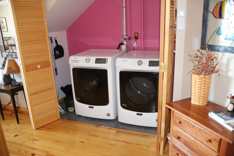Washer/Dryer Lower Level