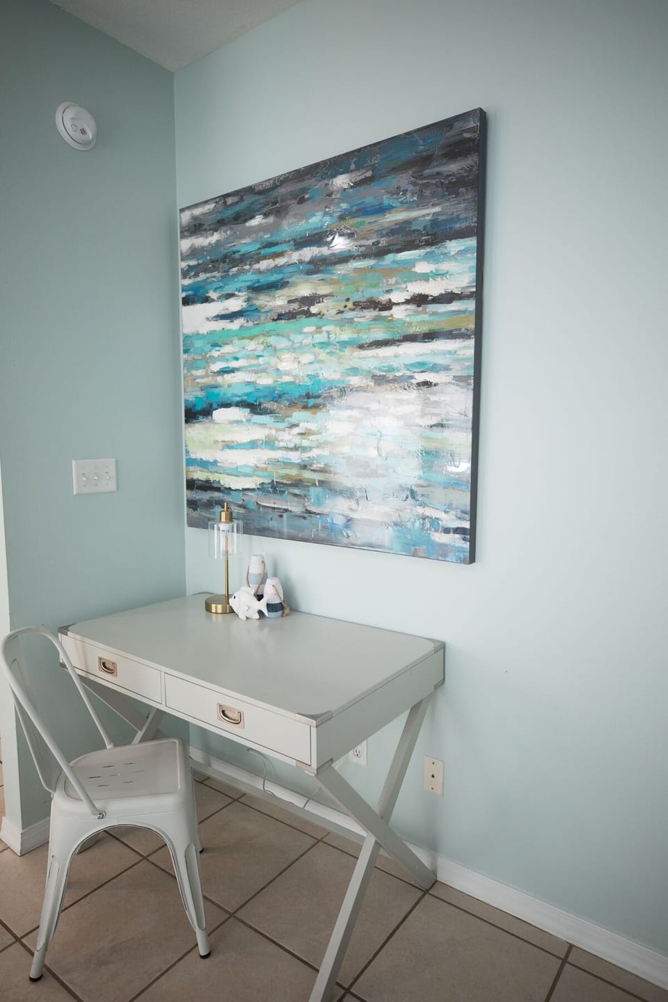 Antigua Palms Desk area