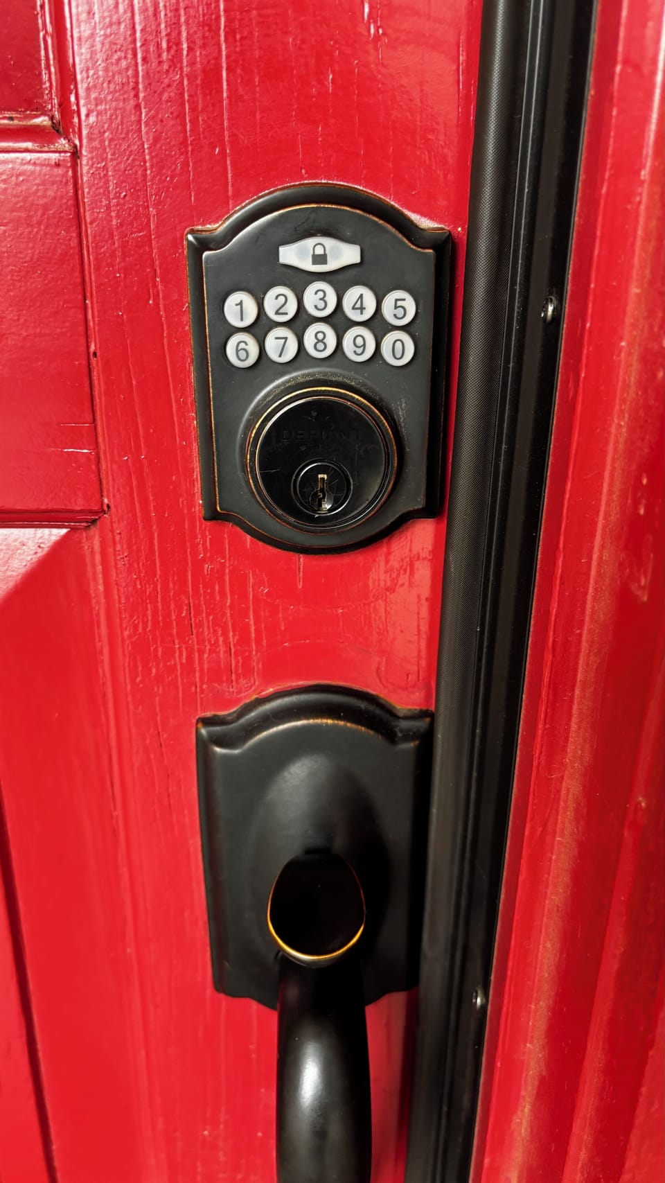 Keypad entry code will be provided 24 hrs prior to check in day