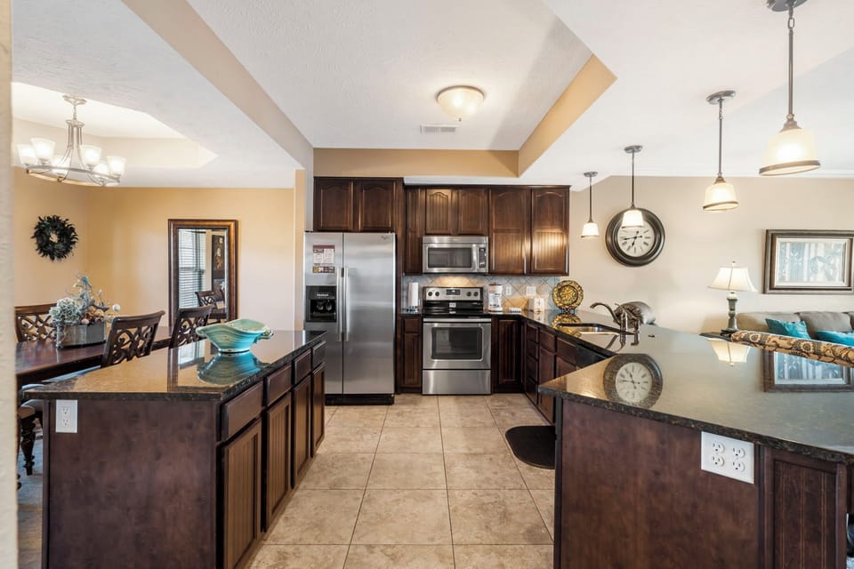 Full Kitchen