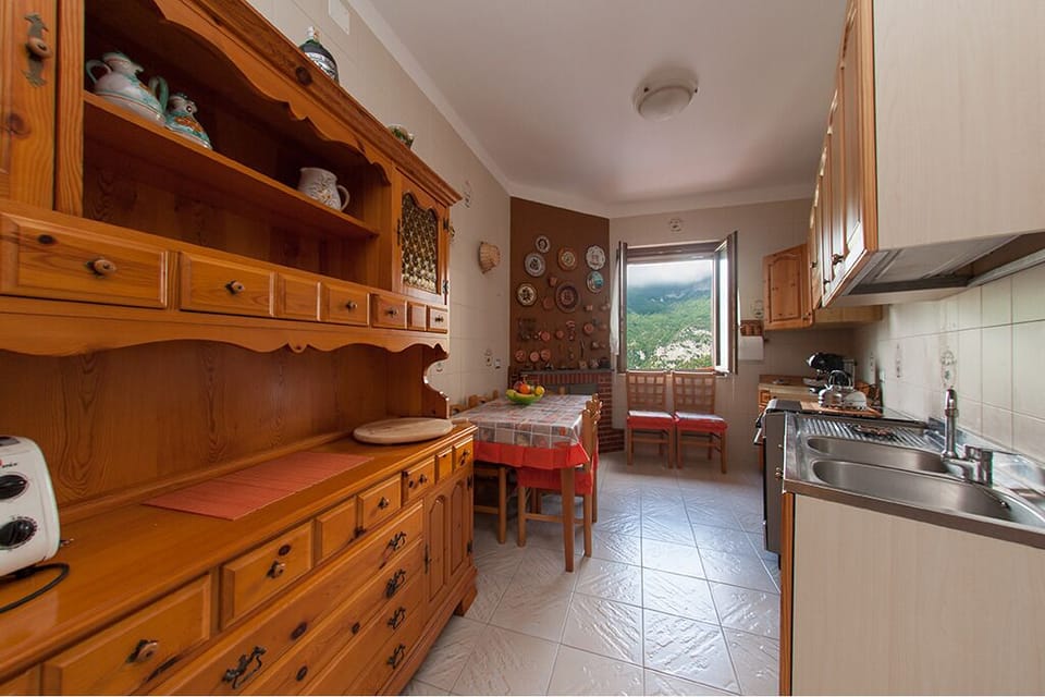 Panoramic Villa, 3 Bedrooms | Private kitchen | Fridge, oven, stovetop, toaster