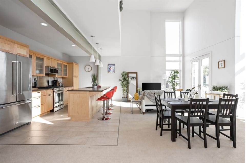 House (3 Bedrooms) | Private kitchen | Fridge, microwave, oven, stovetop