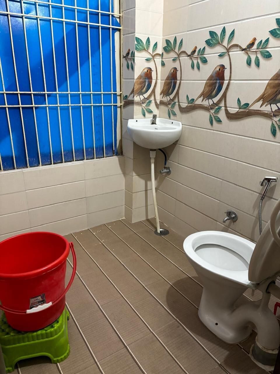 Shower, towels