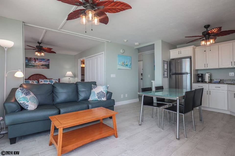 Welcome to this perfect beachfront vacation condo